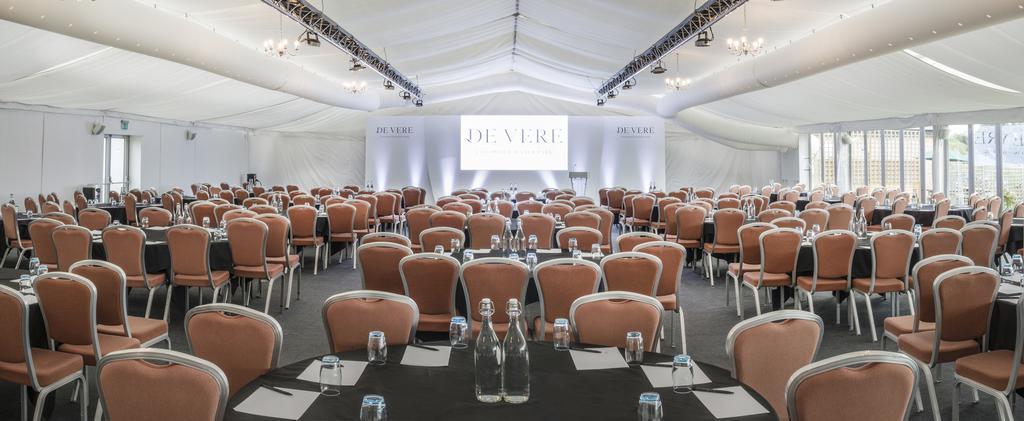 De Vere Cotswold Water Park South Cerney Bagian luar foto